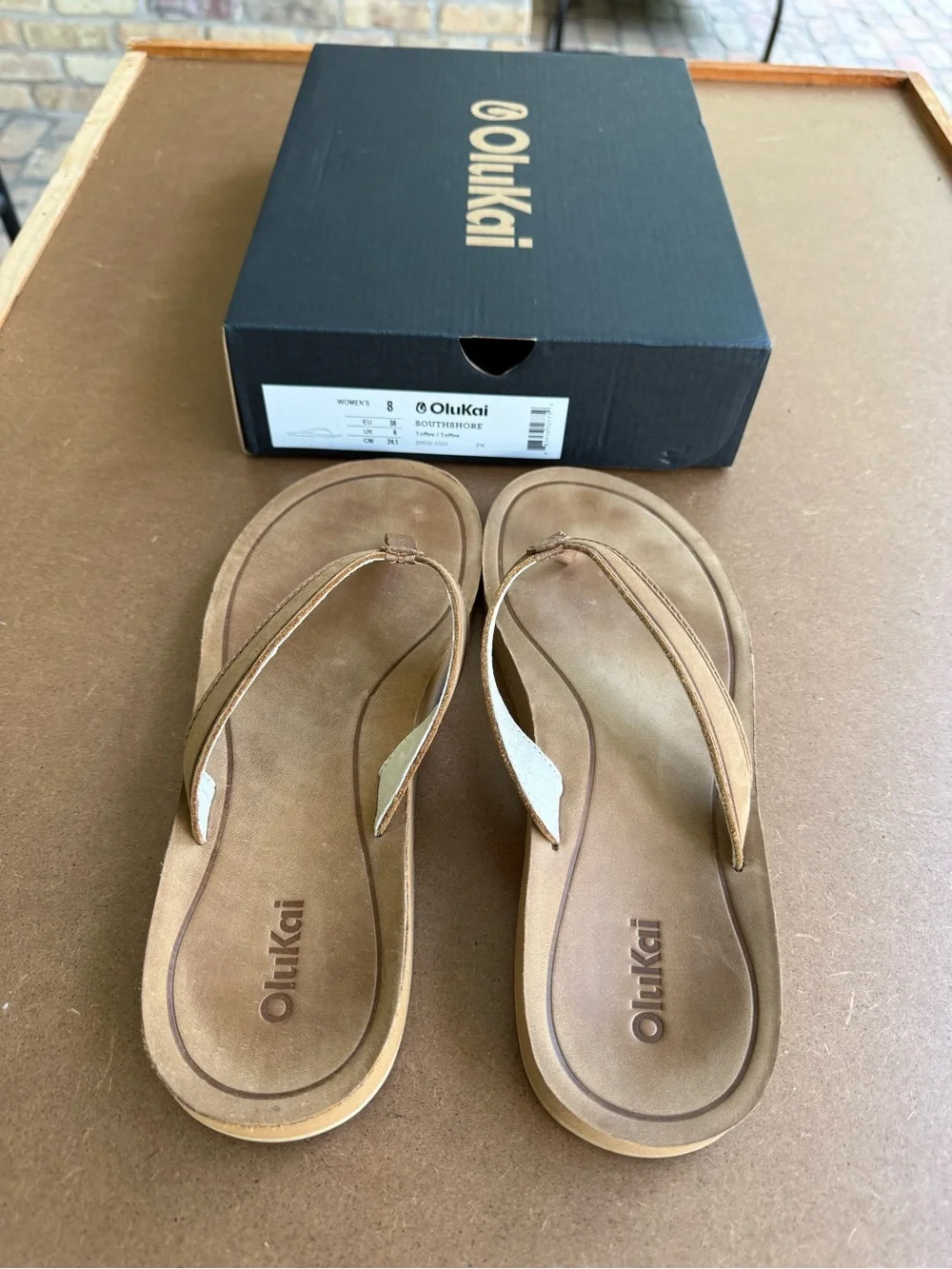 OluKai Southshore Flip Flops in Toffee - Picture 3 of 5